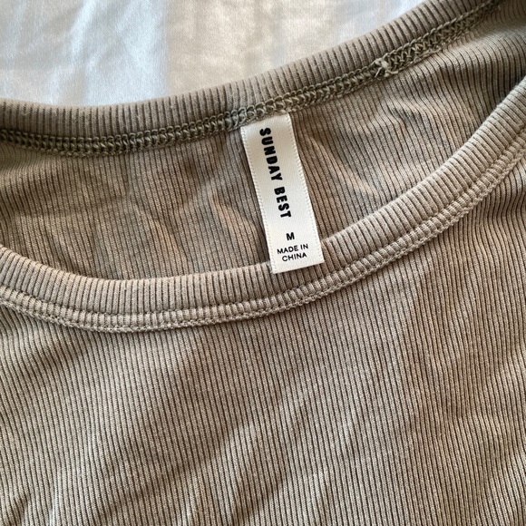 Sundays best baby tee - Picture 4 of 4